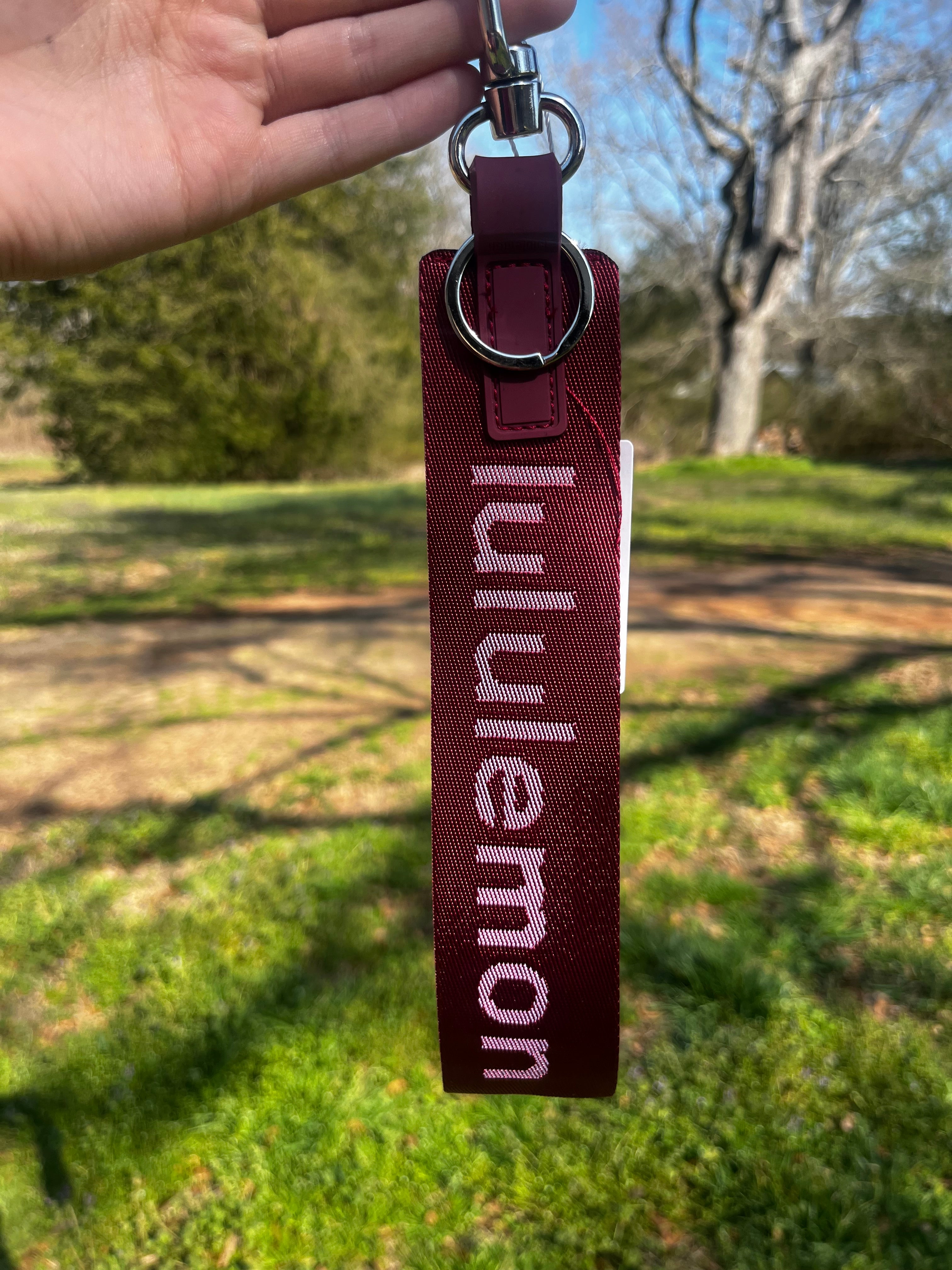 THE SOUTHERN BELLE KEYCHAIN