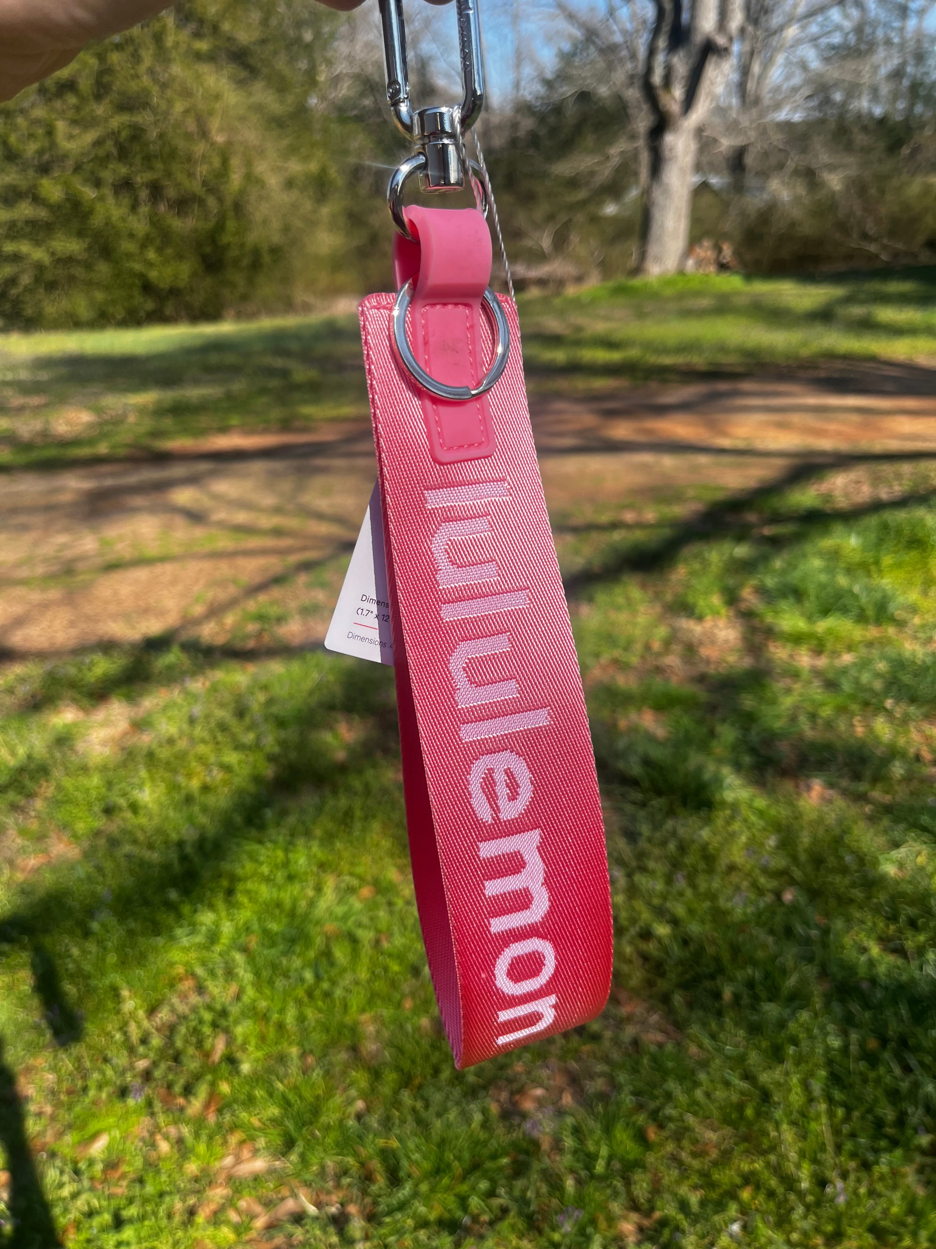 THE SOUTHERN BELLE KEYCHAIN